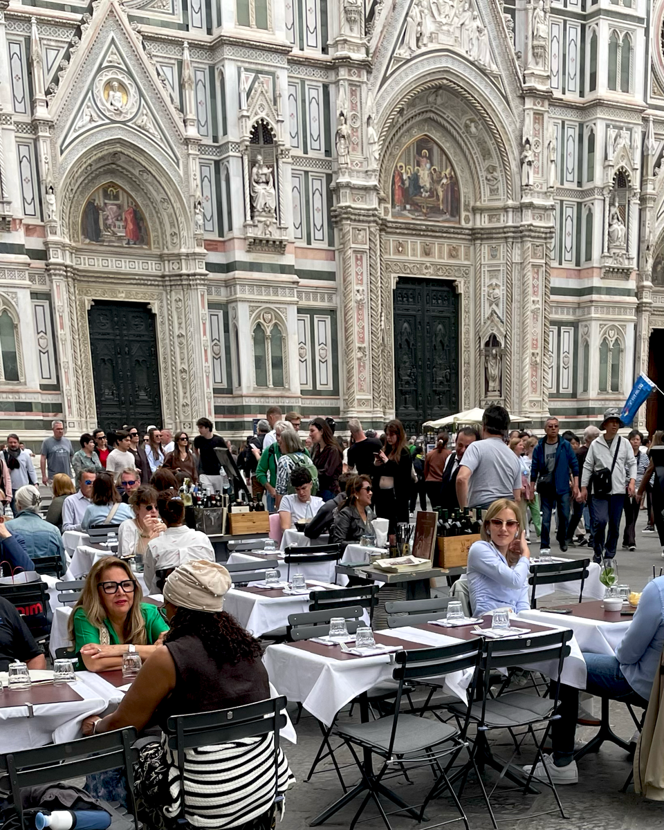 Cartografie editoriali: pratiche di editoria indipendente per la narrazione visiva dei territori urbani in transizione