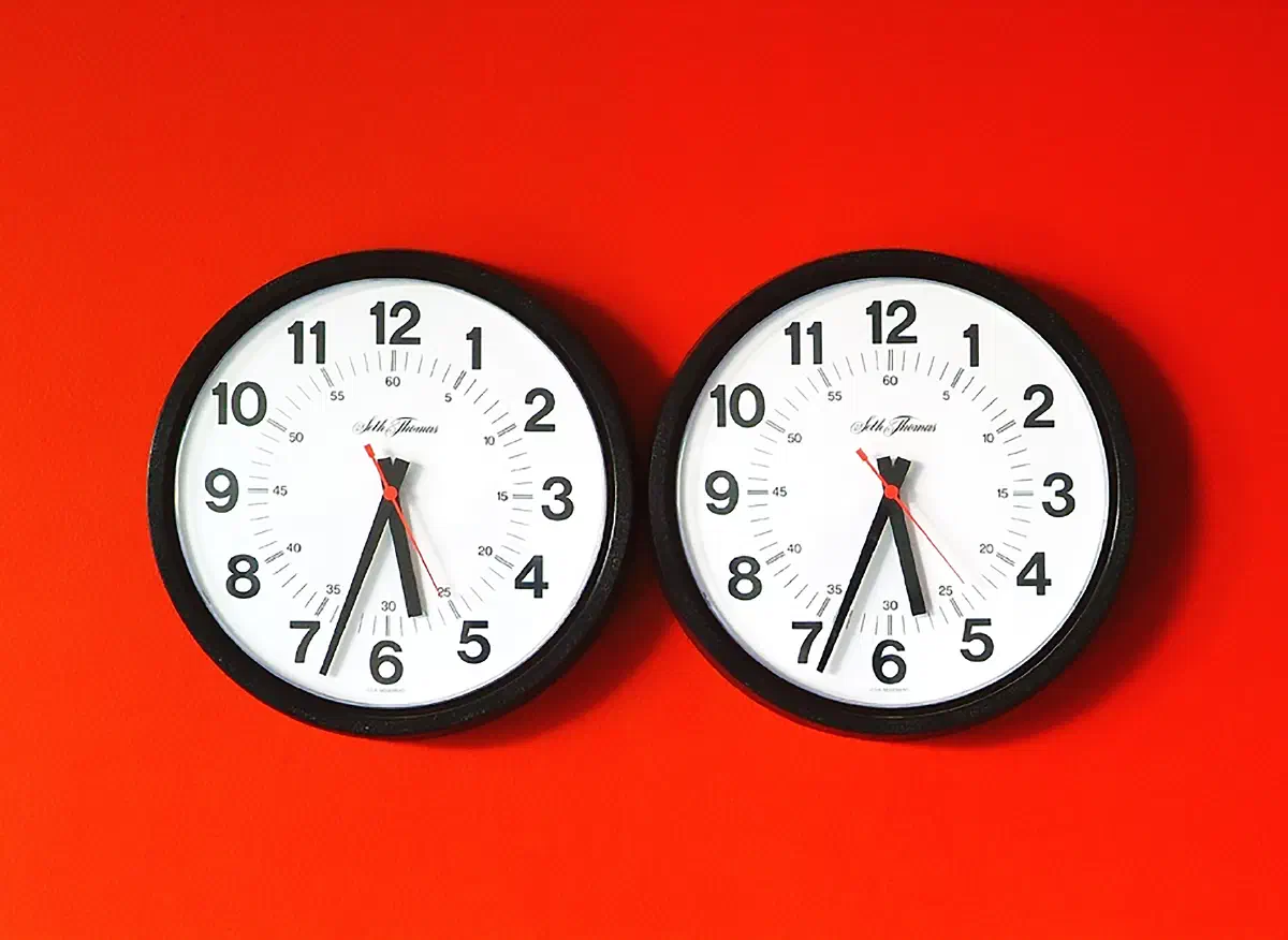 The Fourth Dimension: Theory and Practice of Sculpting Time